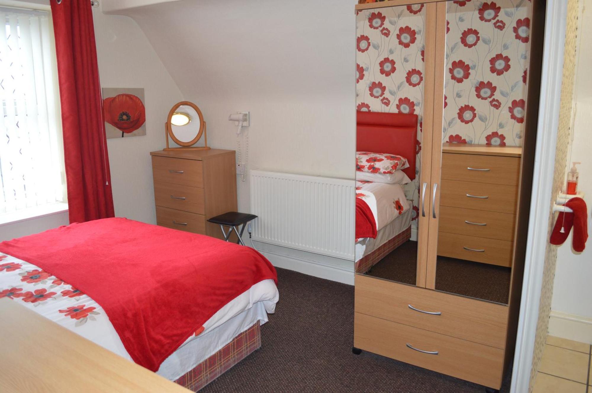 Ayrton House Apartment *