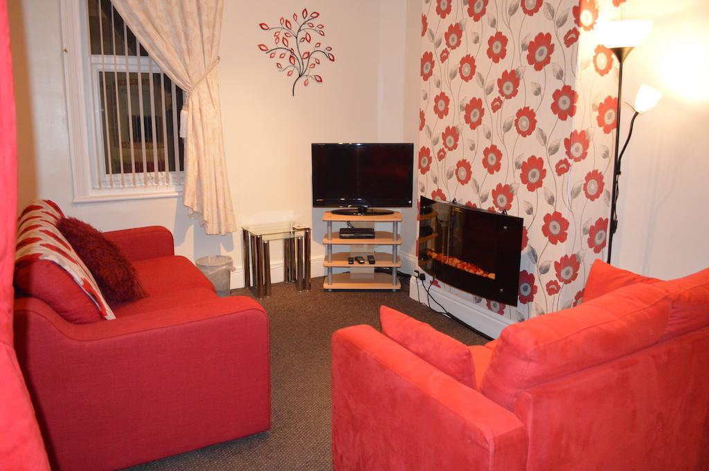 Apartment Ayrton House *